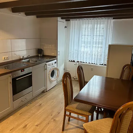 شقة Geraeumige Fuer 6 Personen *